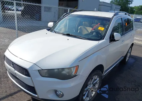 2012 Mitsubishi Outlander Se z USA, uszkodzony, nr VIN JA4AS3AW8CU016019
